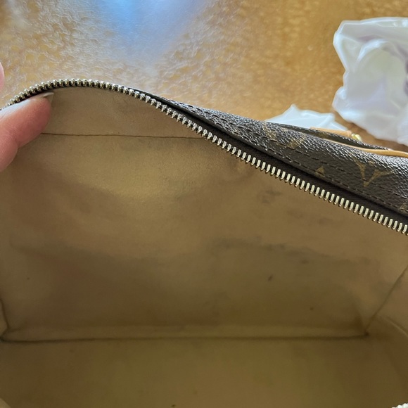 Authentic Louis Vuitton Satchel - Picture 6 of 16